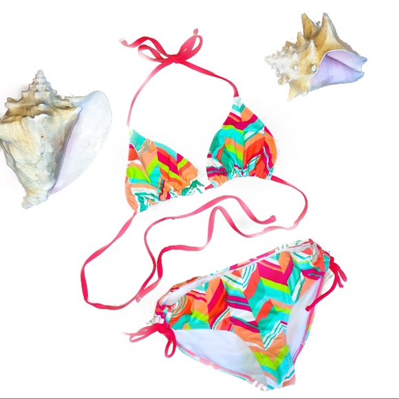 👙Kanu Surf Girl’s Chevron Multi Bikini Size 10👙 - Picture 4 of 5